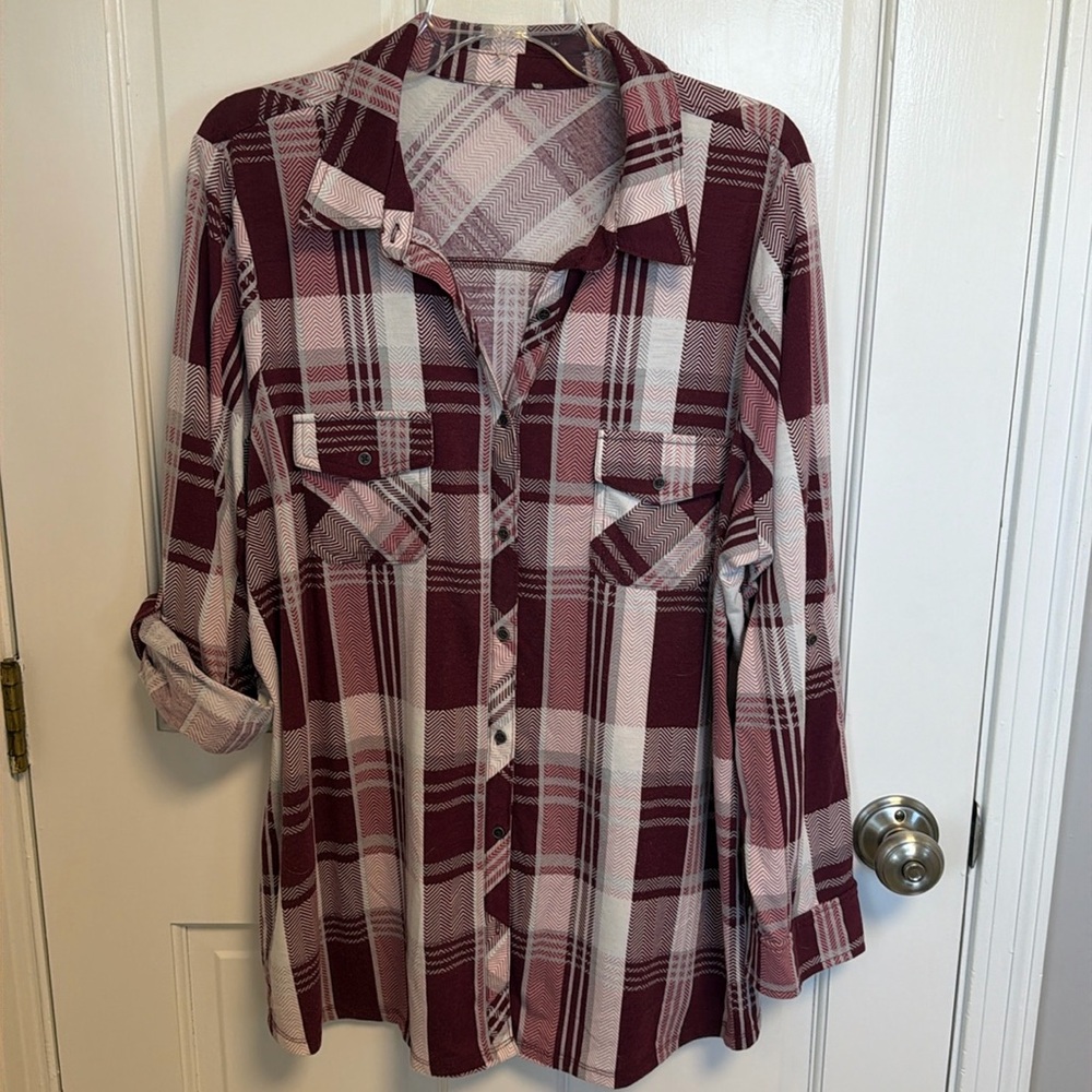 1x women’s long sleeve flannel shirt